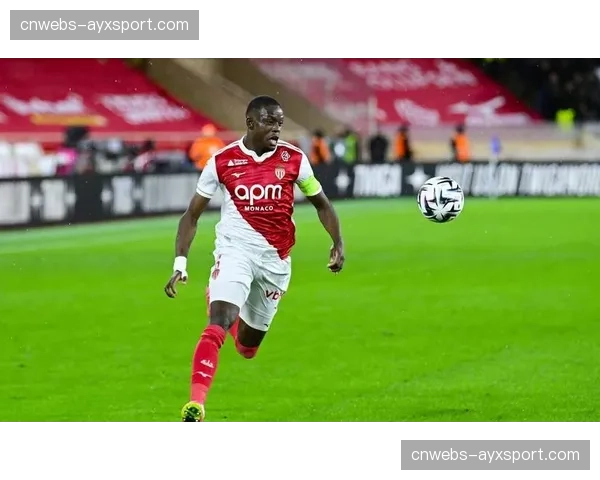 法甲第29轮后积分榜：五队争三仅差4分，欧冠直通门票争夺惨烈